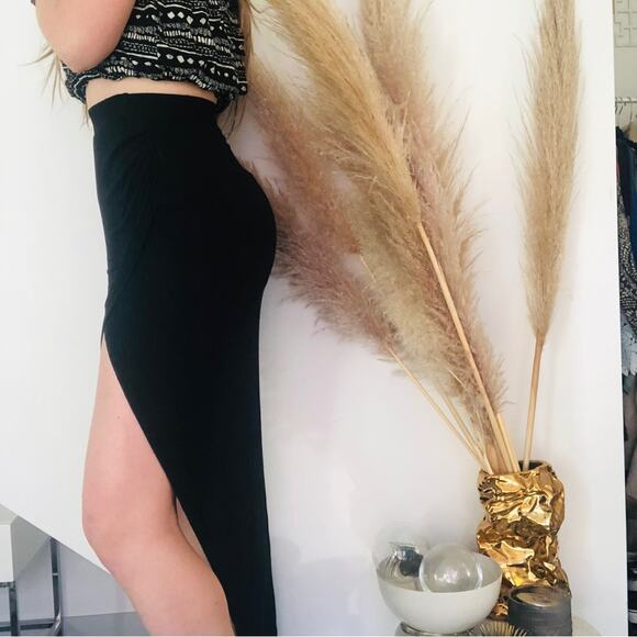 UO STARING AT STARS Black Column High Mid Rise Waisted Side Slit Maxi Skirt S - Picture 2 of 7